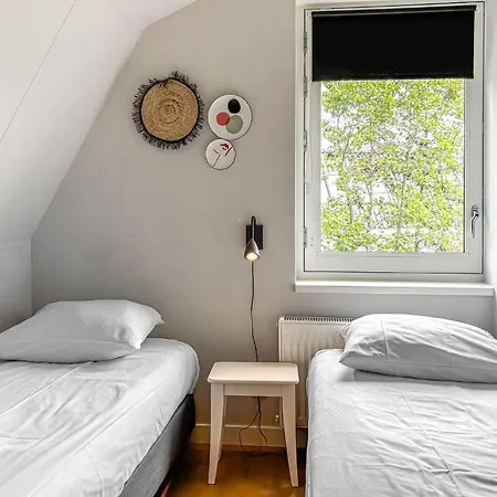 펜션 3 Bedroom Lovely In